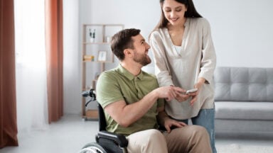 Adaptações simples ajudam a cuidar de pessoa com mobilidade reduzida