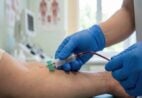 Testemunhas de Jeová mudam regras sobre uso de sangue