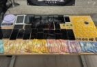 Mulher é presa com drogas, R$ 4 mil e 21 celulares em Vitória