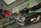 Adolescente realiza manobras perigosas com motocicleta durante fuga em Cachoeiro