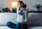 Mulheres sentem dor com mais frequência, aponta estudo global