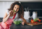 Dieta para desinflamar o corpo funciona? Veja o que diz a ciência